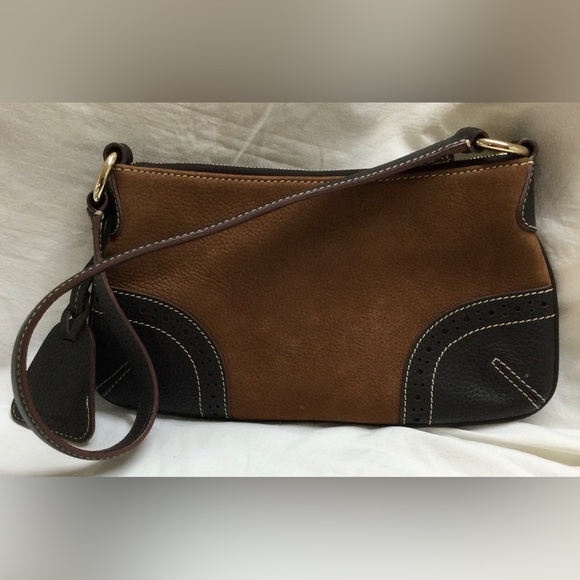 NWOT Dooney & Bourke shoulder purse. Light brown suede - Picture 3 of 16